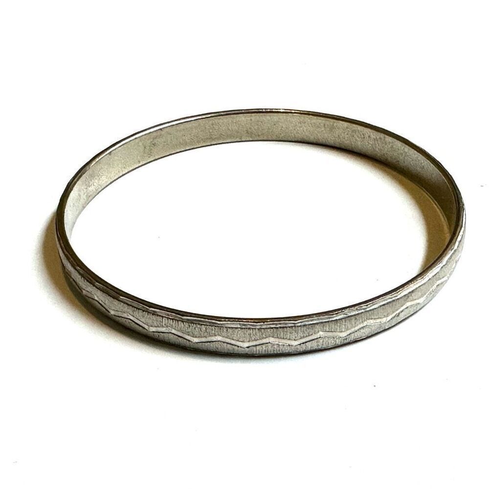 Monet vintage silver tone bangle bracelet